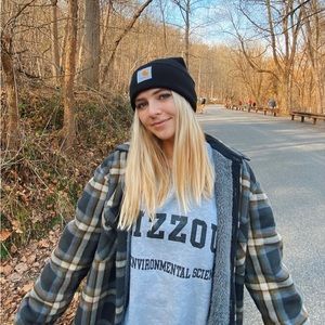 Meet your Posher, Annika